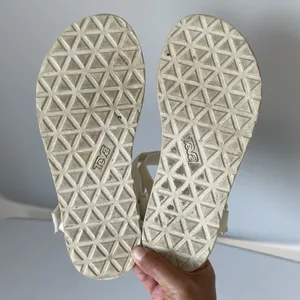 Teva Original Universal Sandals White Cream Gorpcore Outdoor Hiking Size 8 thumbnail 8