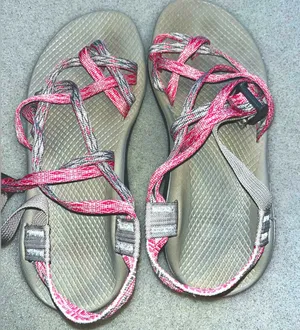 Chacos WOMENS size 7 pink and grey thumbnail 1
