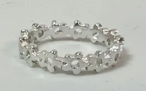 Daisy Silver  Flower Floral Cut-Out Band Ring Jewelry Size 7 🌸 thumbnail 2