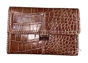 Liz Claiborne Brown Leather Wallet thumbnail 1