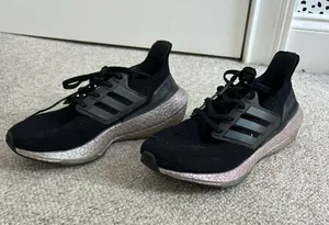 Ultraboost thumbnail 1