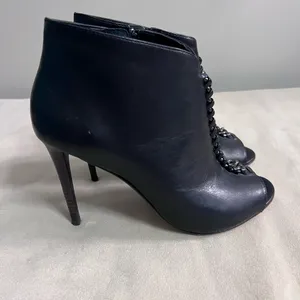 🖤✨ COACH New York Black Leather Chain Peep Toe Booties Heels 8B ✨🖤 thumbnail 2