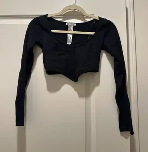 Zara Long Sleeve Black Crop Top thumbnail 1