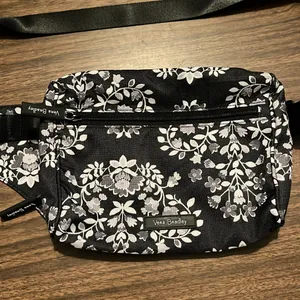 Vera Bradley Belt Bag Chandelier Noir Zip Around Card Slots Strap thumbnail 2