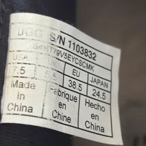 Ugg Attell Black Waterproof Leather Bootie‎ Side Zip Wool Lining Size 7.5 thumbnail 11