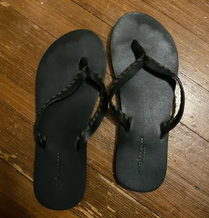 American Eagle Flip Flops thumbnail 1