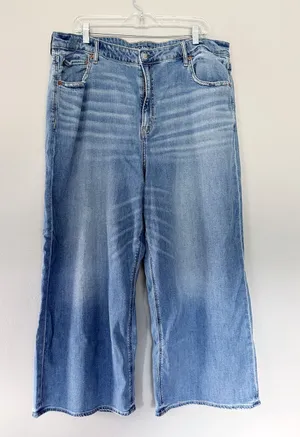 American Eagle Dreamy Drape Super High Rise Baggy Wide Leg Jeans size 18 short thumbnail 1