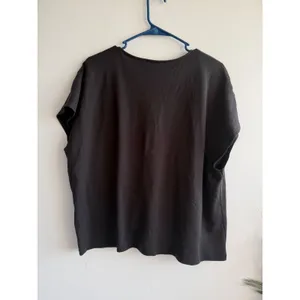 Babaton Black Deep V-Neck Relaxed Fit Short Sleeve T-Shirt Womens Large thumbnail 3