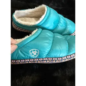Ariat Crius Clog Slippers for Ladies puffer 8.5 9 warm winter shoes thumbnail 6