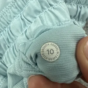 Lululemon Hotty Hot Shorts Low Rise 2.5" Cyan Blue Athletic Athleisure Women 10 thumbnail 6