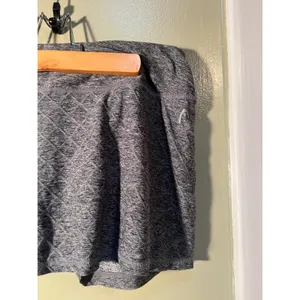 Head Women's Size Medium Athletic Skort Skirt Shorts Dark Heather Gray Textured thumbnail 3