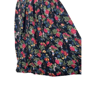 Vintage Susan Bristol Petite Floral Midi Skirt Black‎ Red Roses Grapes Size 8 thumbnail 3