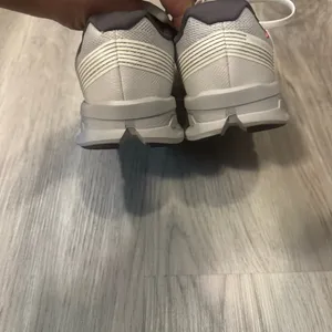 On Cloud Size 9 - On Cloudgo White/Glacier Running Shoes thumbnail 7