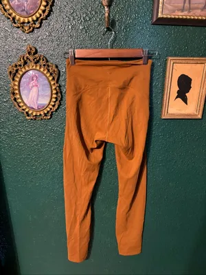 Lululemon Instill High-Rise Tight 25" Sz 4 Butternut Brown thumbnail 2