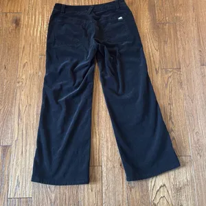 The North Face black corduroy wide leg pants size 4 thumbnail 9