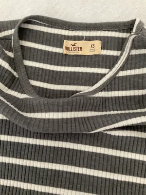 Hollister Crop Top Woman’s thumbnail 2