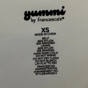 Yummi by Francesca's White Short Sleeve Crew Neck Slim Fit Tee Shirt XS ARC0014 thumbnail 2