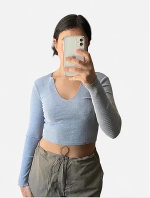 BDG Urban Outfitters Grey Ribbed long sleeve crop top thumbnail 1
