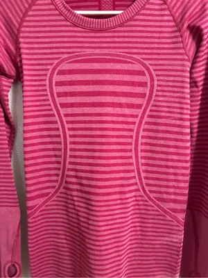 Lululemon Swiftly Tech Top women’s 4 pink berry Rumble Thumb holes Crew thumbnail 4