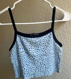Brandy Melville belle tank thumbnail 1