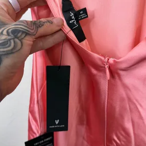 NEW Lulus Coral Pink Beyond Classy Sleek Satin Halter Open Back Chic Mini Dress thumbnail 9