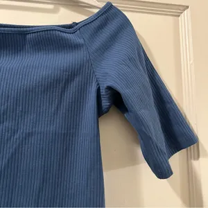 Madewell Off-Shoulder Tee in Sleekhold in Dark Mediterranean Blue Size Large NWT thumbnail 3