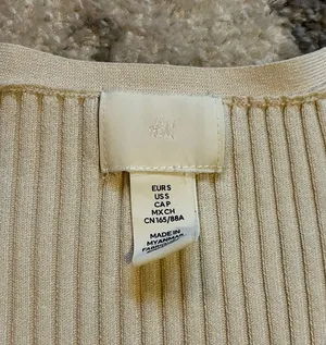 H&M Floral Button Up Sweater thumbnail 2
