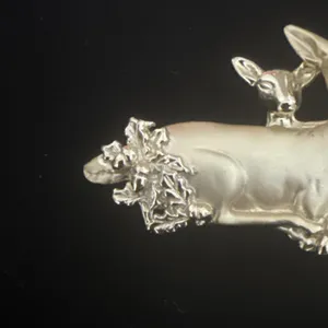 Vintage Danecraft Deer Fawn Doe Brooch 1980s Brushed Gold Tone Pin Signed thumbnail 3