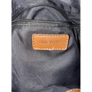 Small Nine West floral purse backpack. Minor flaw‎ on back in pictures. thumbnail 5