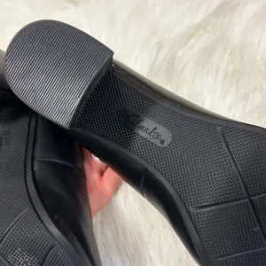 Clarks Bayla Skip Slip-On Platform Dress Pumps Black‎ Leather Block Heel Shoe 9M thumbnail 16