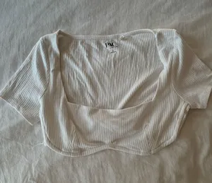 White Crop Top thumbnail 2