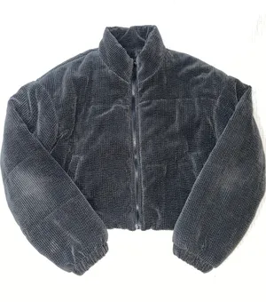 Cropped Black Puffer Jacket Size L thumbnail 1