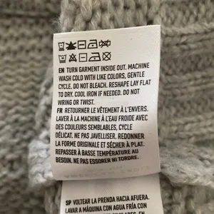 American Eagle Grey Sweater -NWT thumbnail 8