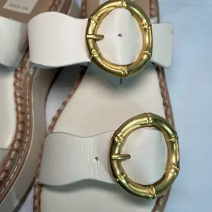 Dolce Vita size 7 women’s cream sandals w/gold buckles. New thumbnail 9