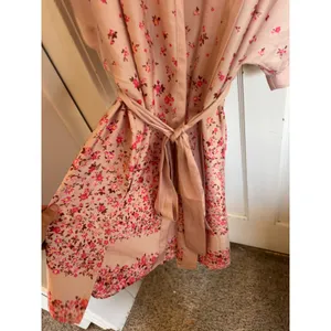 Victoria's Secret pink floral‎ robe size medium/large thumbnail 4
