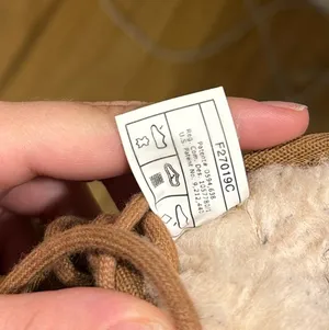 UGG boots thumbnail 6