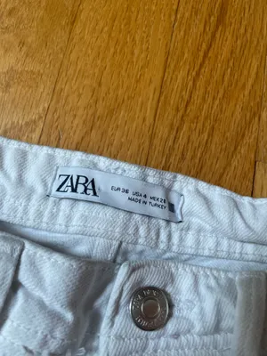 Zara White Highwaisted Ripped Straight Jeans thumbnail 2