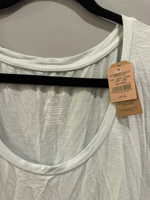 NWT  Soft And Sexy Top thumbnail 2