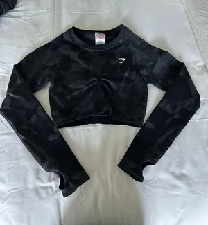Gymshark Adapt Camo Seamless Long Sleeve Crop Top thumbnail 1