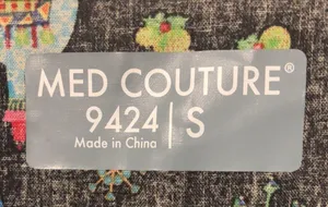 Med Couture 9424 Women’s Size Small Lama V Neck Scrub Top NWT thumbnail 2