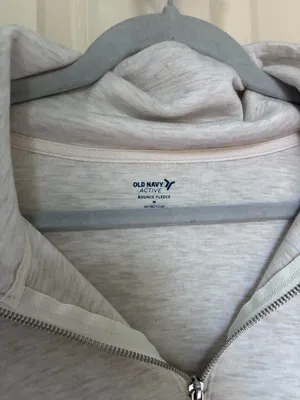 Old Navy Bounce Fleece Women’s Half-Zip Pullover Sweatshirt in Heather Gray thumbnail 5