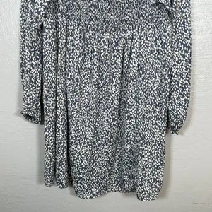 Motherhood Maternity Women XL Blue White Smocked Babydoll Top Long Sleeve thumbnail 2