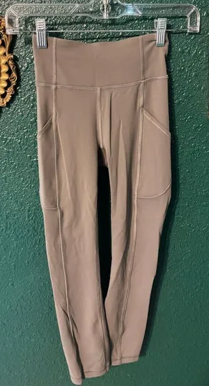 Lululemon Invigorate High-Rise Crop 23" Sz 0 Grey Sage thumbnail 1