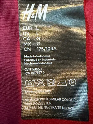 H&M Satin Button-Down Shirt in Wine thumbnail 7