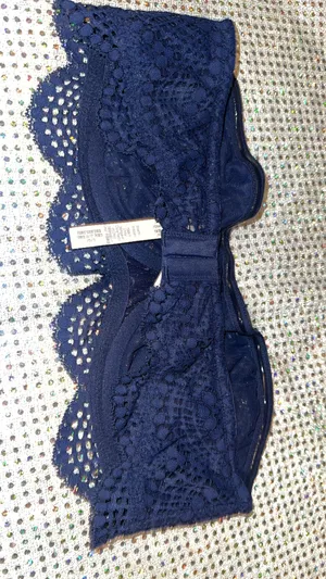 Victoria's Secret Bralette Lace NWT lg thumbnail 2