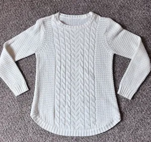 Women's White Cable Knit Sweater Size M thumbnail 1