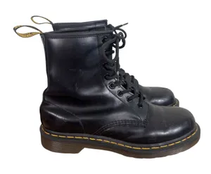 Dr. Martens 1460 Smooth Leather 8-Eye Combat Boots Black Yellow Stitching Sz 8 thumbnail 1
