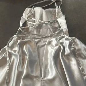 Women’s Silver Satin Short Prom Party Dress Spaghetti Straps Size 6 *READ thumbnail 13