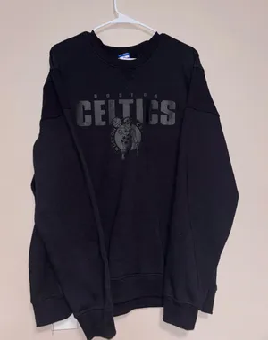 Boston Celtics NBA Crewneck Sweatshirt thumbnail 1