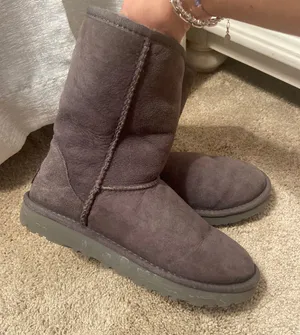 UGG Classic Boots thumbnail 1